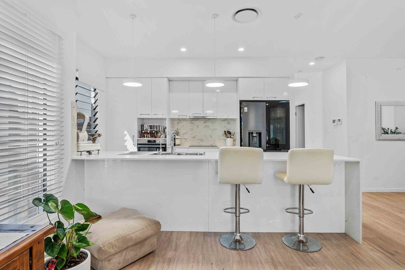 Photo - 274/1 Latitude Boulevard, Nikenbah QLD 4655 - Image 9