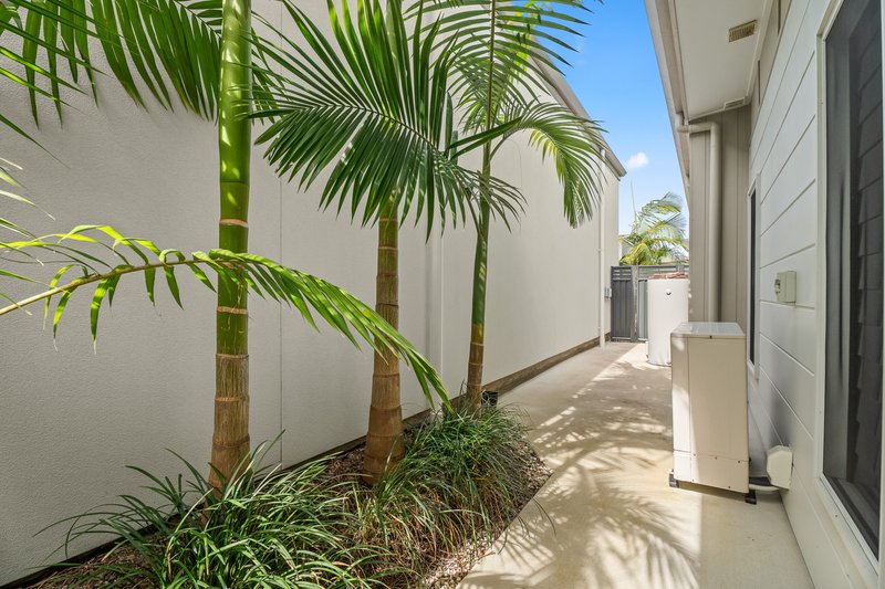 Photo - 274/1 Latitude Boulevard, Nikenbah QLD 4655 - Image 4