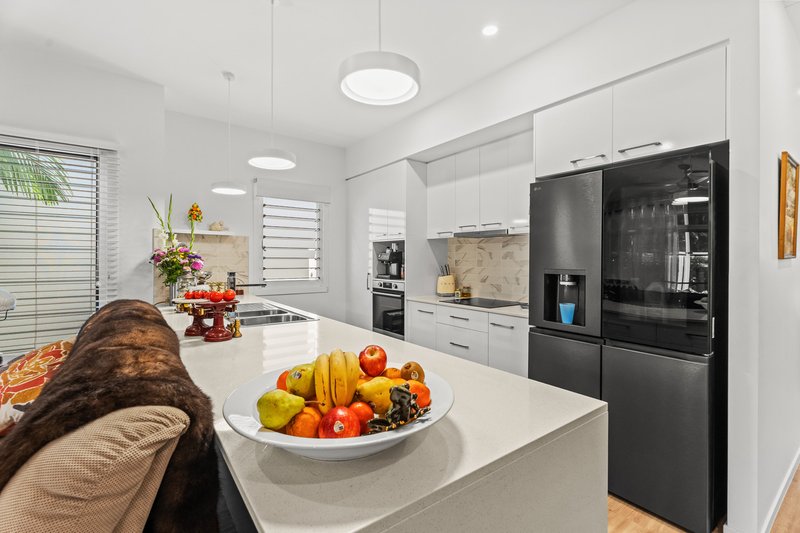 Photo - 274/1 Latitude Boulevard, Nikenbah QLD 4655 - Image 9