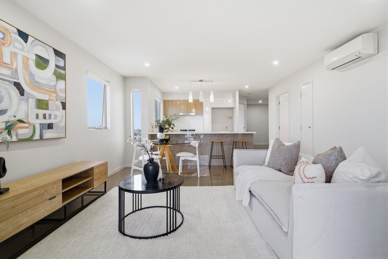 Photo - 2745/1-5 Cremin Street, Upper Mount Gravatt QLD 4122 - Image 5