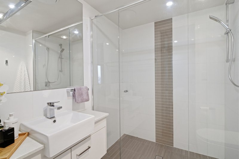 Photo - 2745/1-5 Cremin Street, Upper Mount Gravatt QLD 4122 - Image 10