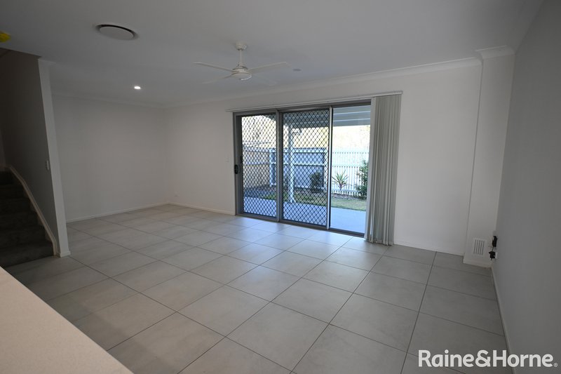 Photo - 27/46 Claussen Street, Browns Plains QLD 4118 - Image 2