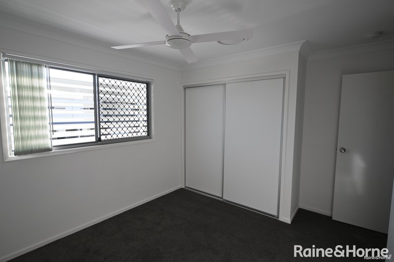 Photo - 27/46 Claussen Street, Browns Plains QLD 4118 - Image 11