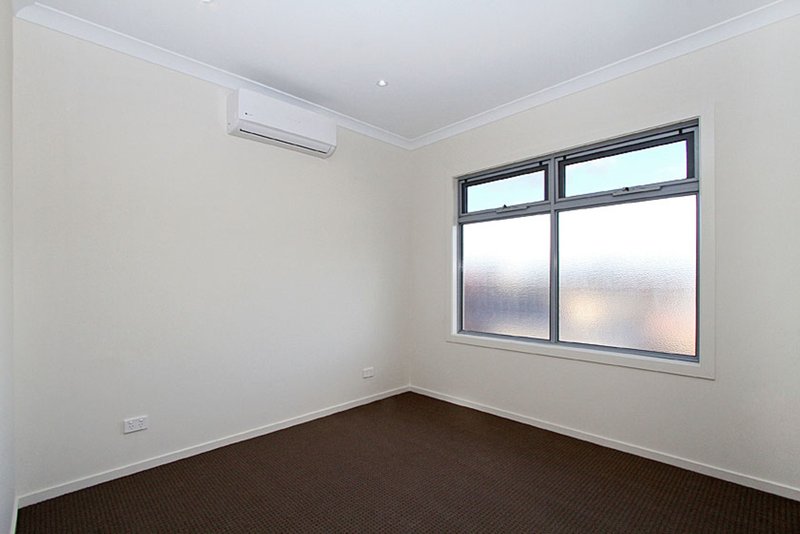 Photo - 2/75 Cedar Street, Thomastown VIC 3074 - Image 7