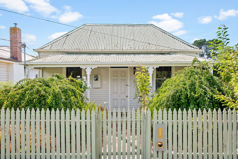 Photo - 275 Humffray Street North, Ballarat East VIC 3350 - Image 1