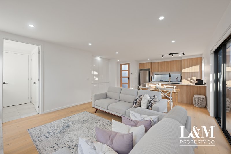 Photo - 2/75 King Street, Airport West VIC 3042 - Image 2