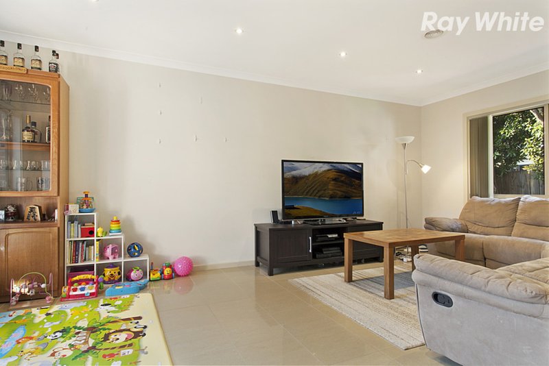 Photo - 2/75 Linda Crescent, Ferntree Gully VIC 3156 - Image 3