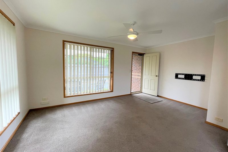 Photo - 2/75 Mccurdy Road, Herne Hill VIC 3218 - Image 3