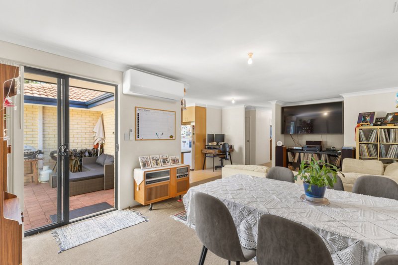 Photo - 2/75 Ravenswood Drive, Westminster WA 6061 - Image 4