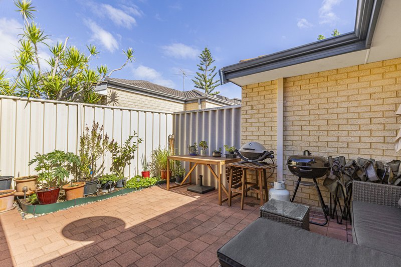 Photo - 2/75 Ravenswood Drive, Westminster WA 6061 - Image 12