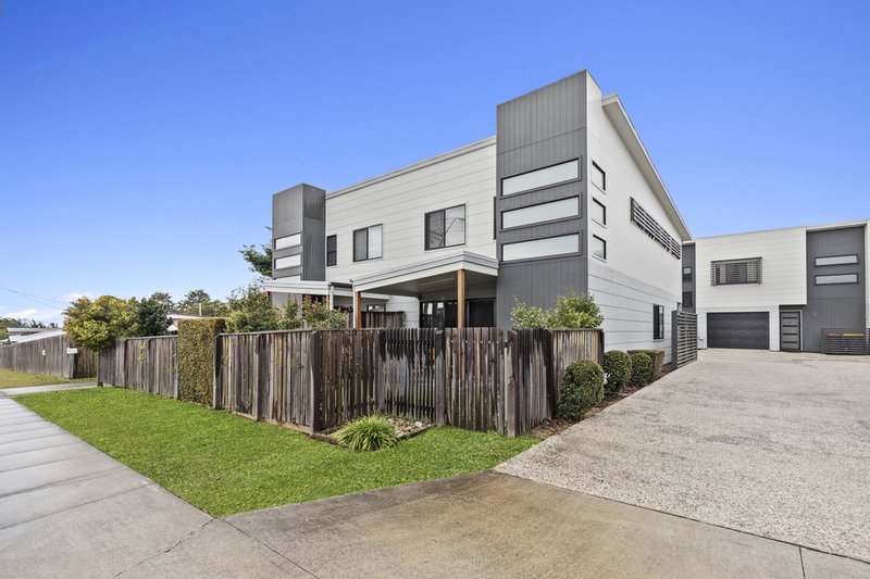 2/75 Samsonvale Road, Strathpine QLD 4500