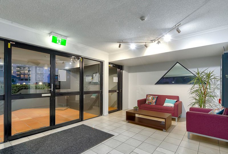 Photo - 2/75 Thorn Street, Kangaroo Point QLD 4169 - Image 7