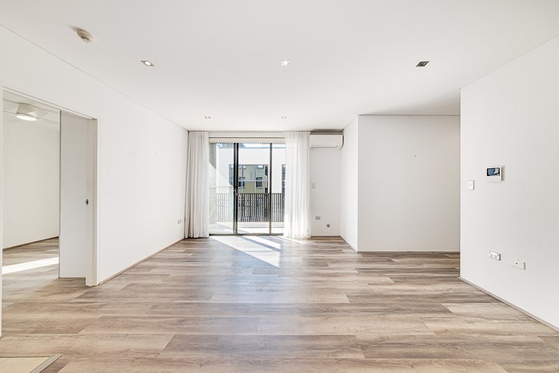 Photo - 27/52-60 Renwick Street, Redfern NSW 2016 - Image 2