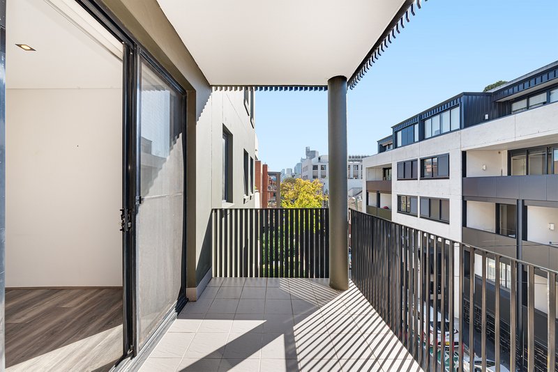 Photo - 27/52-60 Renwick Street, Redfern NSW 2016 - Image 3