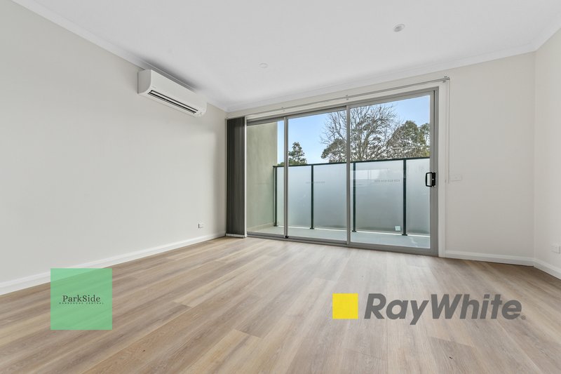 Photo - 2,7/53 Pultney Street, Dandenong VIC 3175 - Image 4