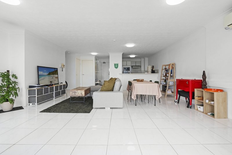 Photo - 27/56 Hooker Boulevard, Mermaid Waters QLD 4218 - Image 5