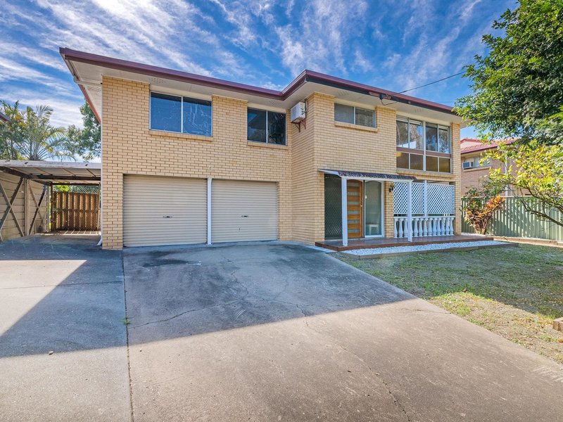 276 Broadwater Road, Mansfield QLD 4122