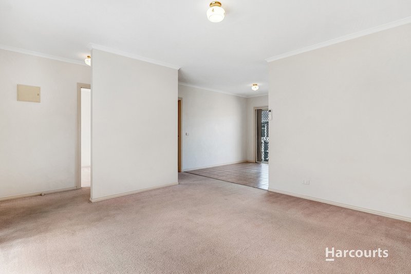 Photo - 2/76 Browns Road, Clayton VIC 3168 - Image 5