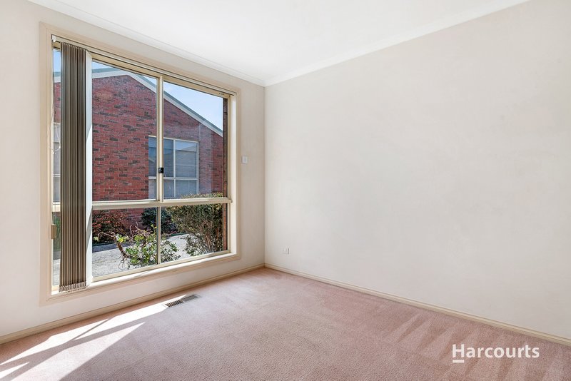 Photo - 2/76 Browns Road, Clayton VIC 3168 - Image 6