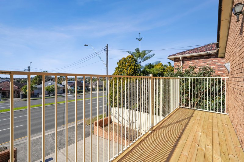 Photo - 276 Roberts Road, Greenacre NSW 2190 - Image 3
