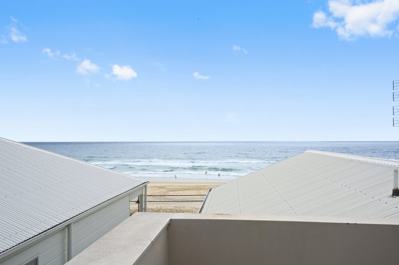 Photo - 2/760 Pacific Parade, Currumbin QLD 4223 - Image 9
