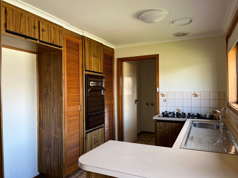Photo - 277 Childs Road, Mill Park VIC 3082 - Image 2