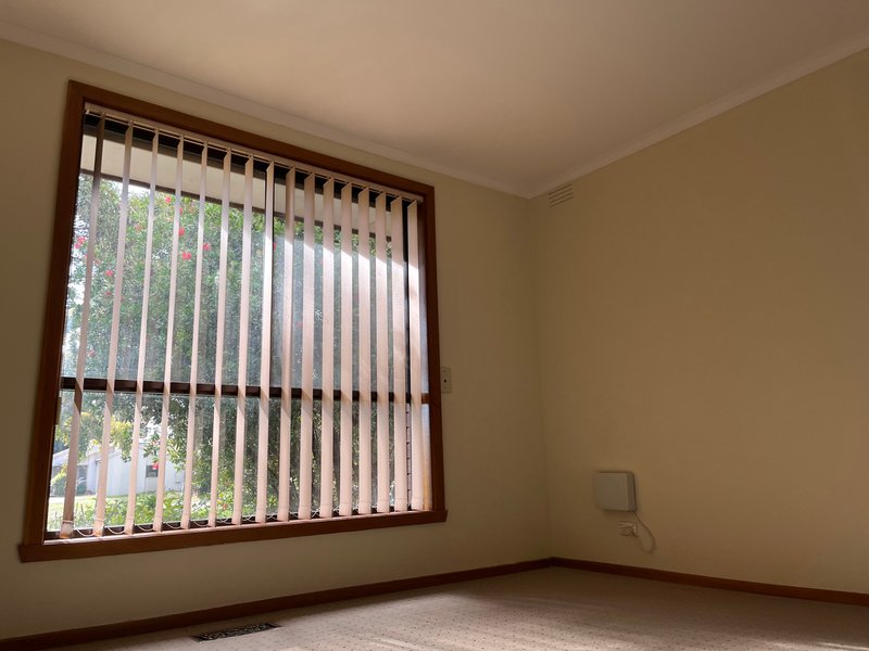 Photo - 277 Childs Road, Mill Park VIC 3082 - Image 5