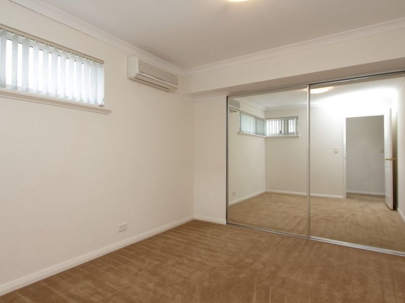 Photo - 2/77 King George Street, Victoria Park WA 6100 - Image 12