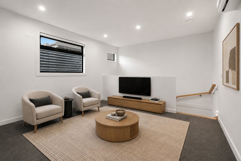 Photo - 2/77 St Vigeons Road, Reservoir VIC 3073 - Image 5
