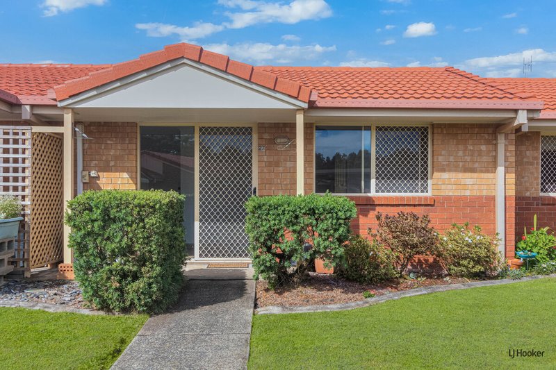 Photo - 27/74 Greenway Drive, Banora Point NSW 2486 - Image 2