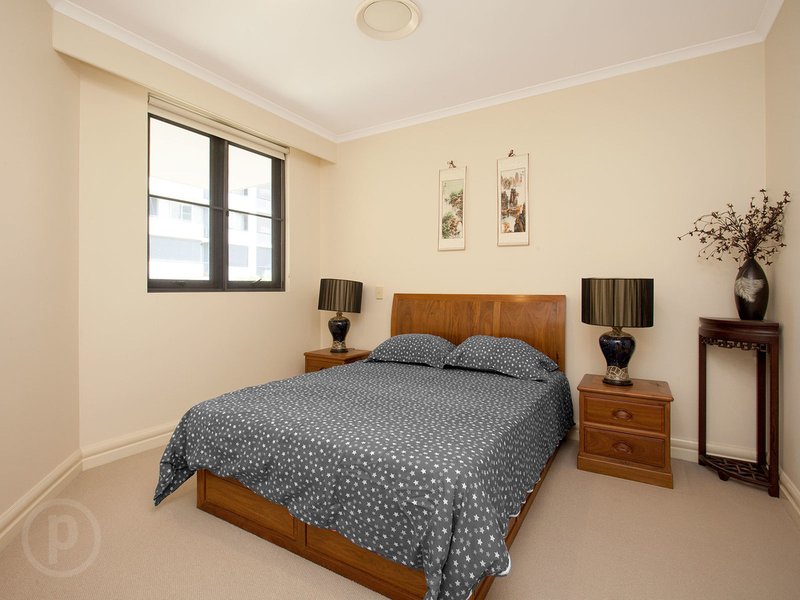 Photo - 27/76 Thorn Street, Kangaroo Point QLD 4169 - Image 6