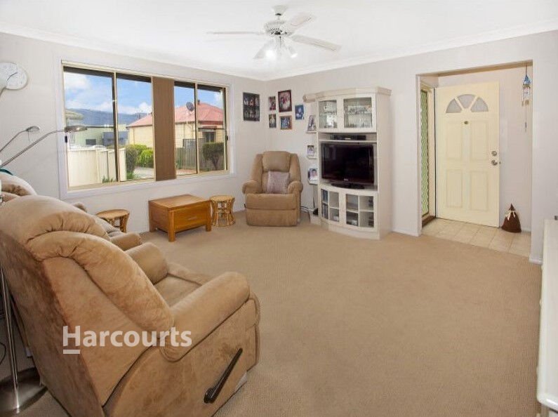 Photo - 2/77a Marshall Street, Dapto NSW 2530 - Image 2