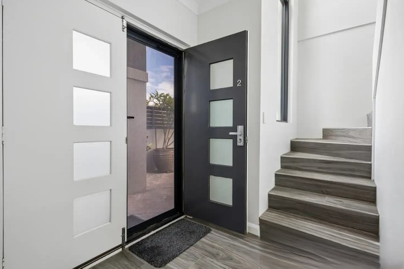 Photo - 2/78 Parkin Street, Rockingham WA 6168 - Image 5