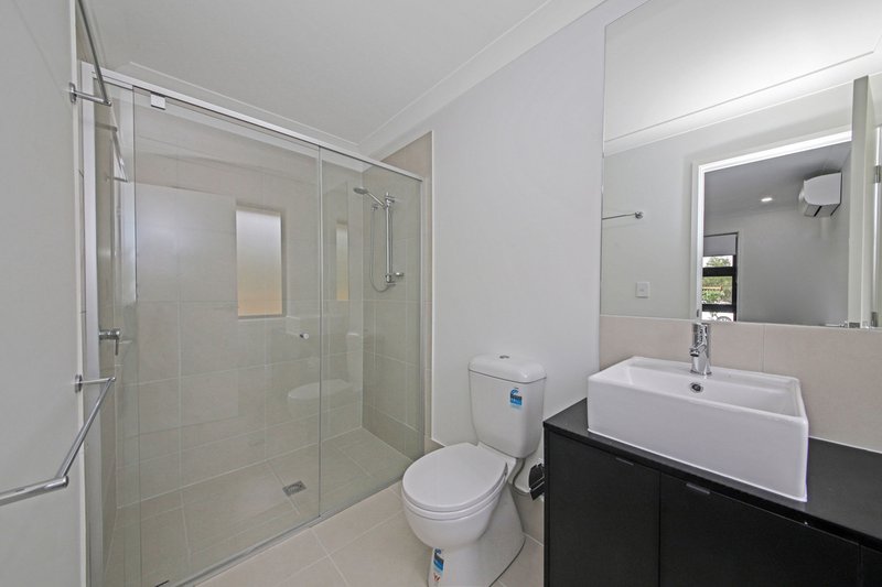 Photo - 2/78 Pierro Place, Logan Reserve QLD 4133 - Image 9