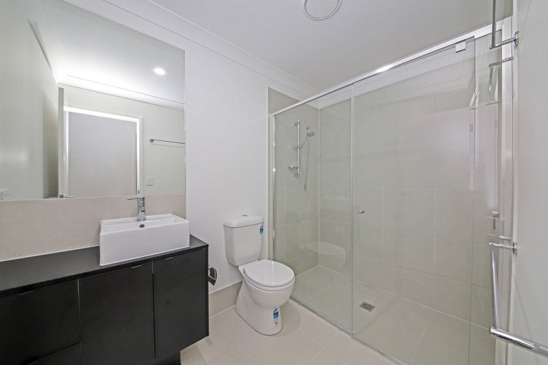 Photo - 2/78 Pierro Place, Logan Reserve QLD 4133 - Image 10