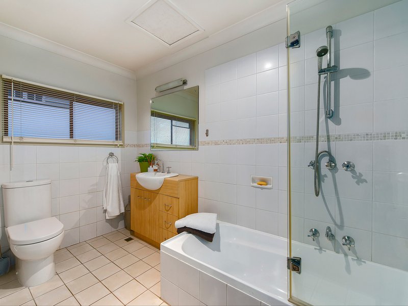 Photo - 278 Rode Road, Wavell Heights QLD 4012 - Image 12