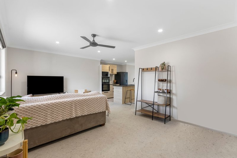 Photo - 27/8 Rosegum Place, Redbank Plains QLD 4301 - Image 12