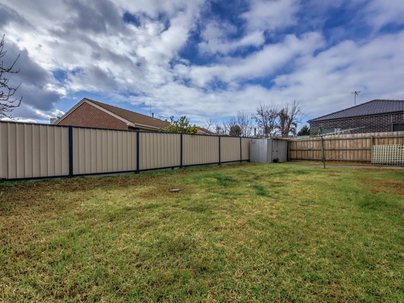 Photo - 278 Taylors Road, Delahey VIC 3037 - Image 10