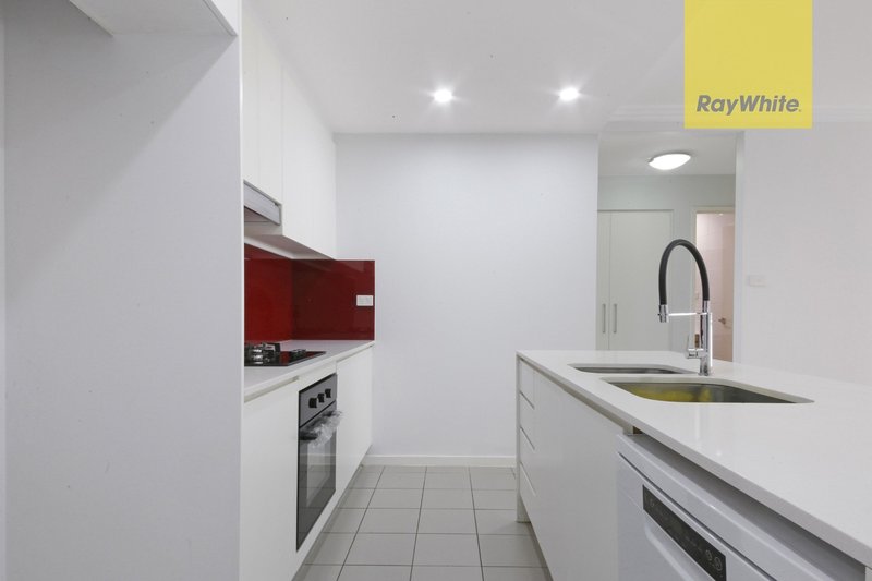 Photo - 27/9-11 Cowper Street, Parramatta NSW 2150 - Image 5