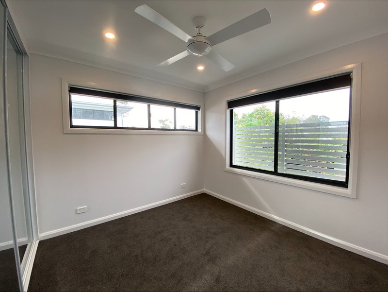 Photo - 2/79 Albatross Road, West Nowra NSW 2541 - Image 10