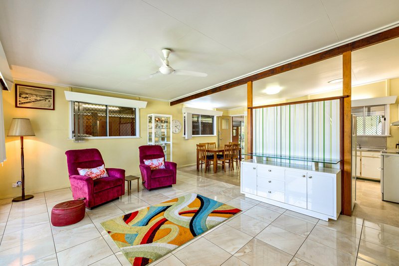 Photo - 279 Aumuller Street, Westcourt QLD 4870 - Image 1