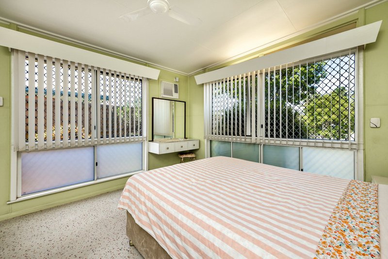 Photo - 279 Aumuller Street, Westcourt QLD 4870 - Image 6