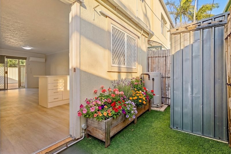 Photo - 2/79 Bayview Street, Runaway Bay QLD 4216 - Image 7