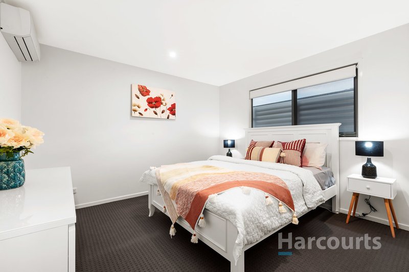 Photo - 2/79 Laura Road, Knoxfield VIC 3180 - Image 7