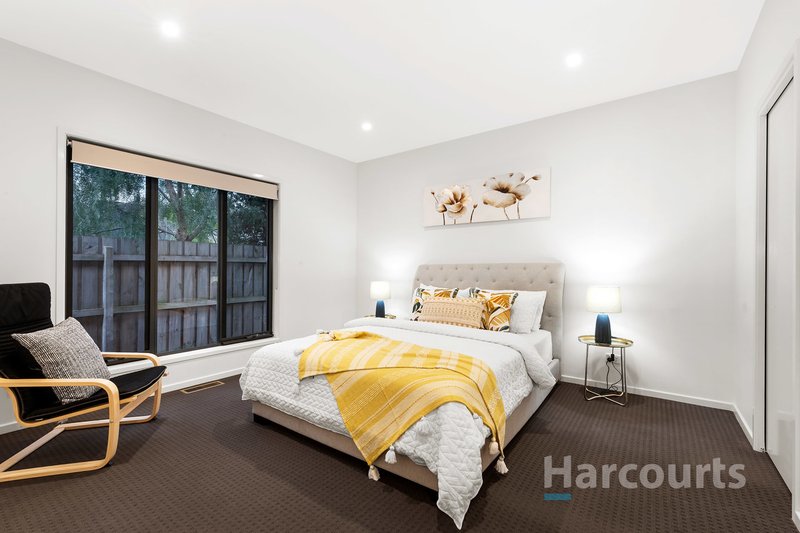 Photo - 2/79 Laura Road, Knoxfield VIC 3180 - Image 9