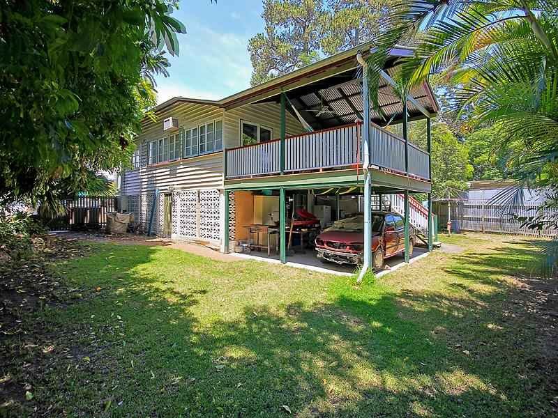 Photo - 279 Preston  Rd , Wynnum West QLD 4178 - Image 2