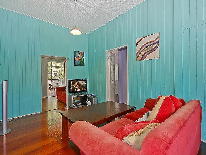 Photo - 279 Preston  Rd , Wynnum West QLD 4178 - Image 5
