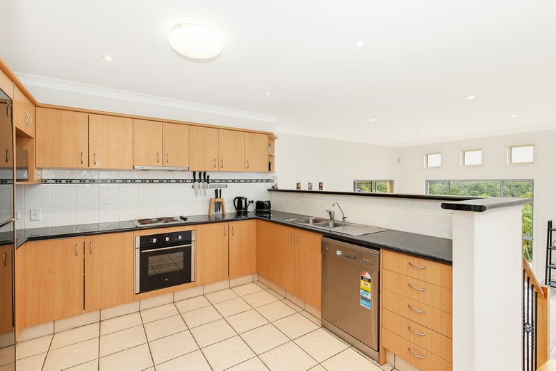 Photo - 2/79 Sky Royal Terrace, Burleigh Heads QLD 4220 - Image 4