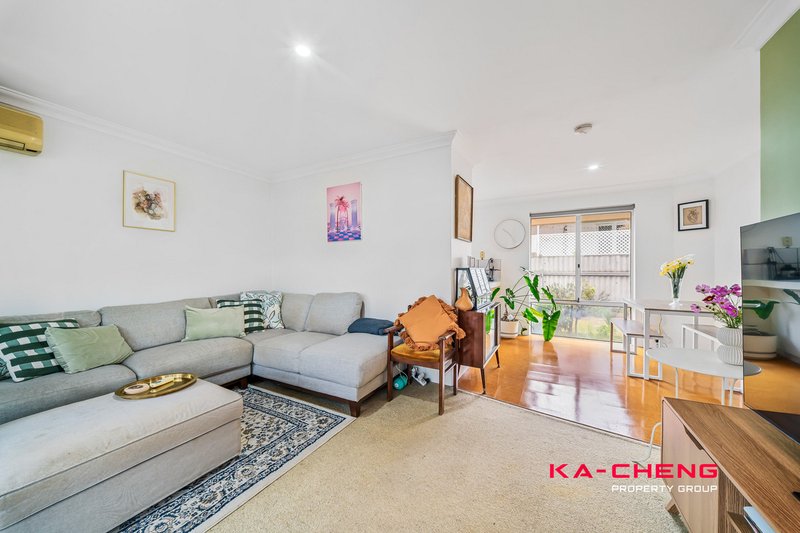 Photo - 2/79 Walter Road West , Dianella WA 6059 - Image 2