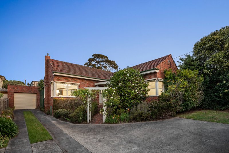 279 Warrigal Road, Burwood VIC 3125